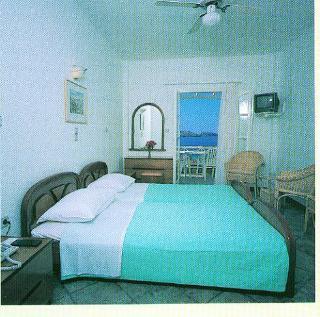 Hôtel Kokkina Beach à Finikas  Extérieur photo